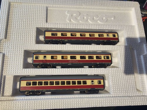 Roco tee 5 - db, helvetia