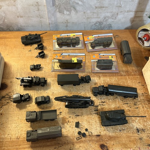 Scale roco minitanks - ho, lot